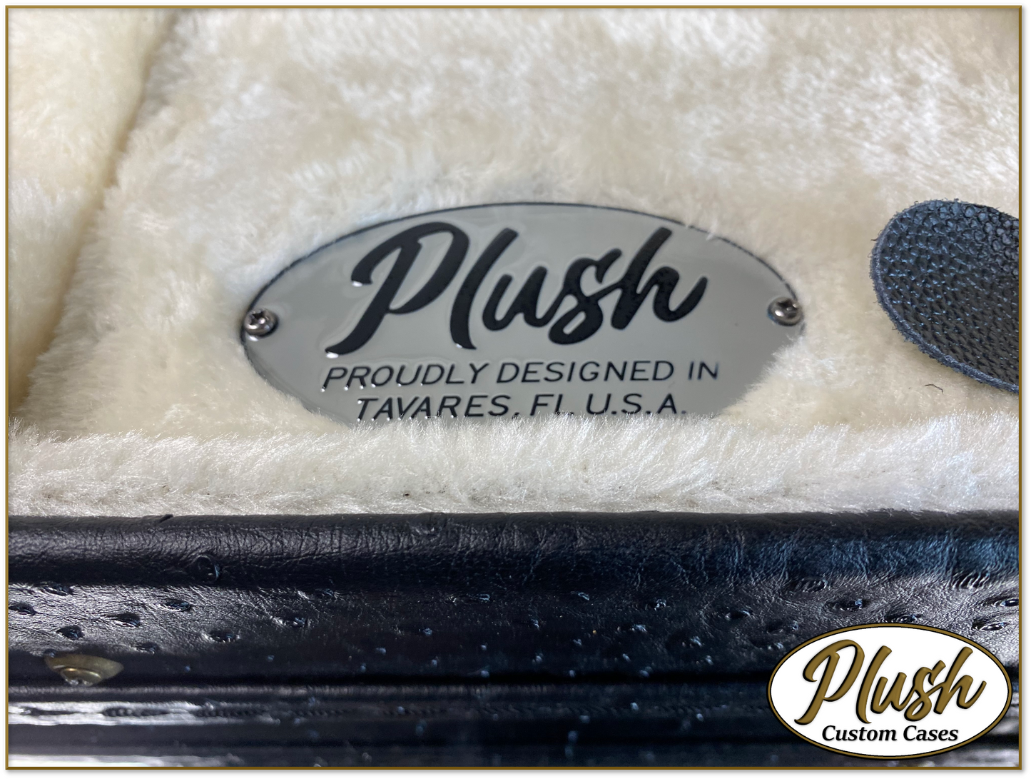 Plush-Paul LP Custom Guitar Case Black Ostrich with Cream Fur