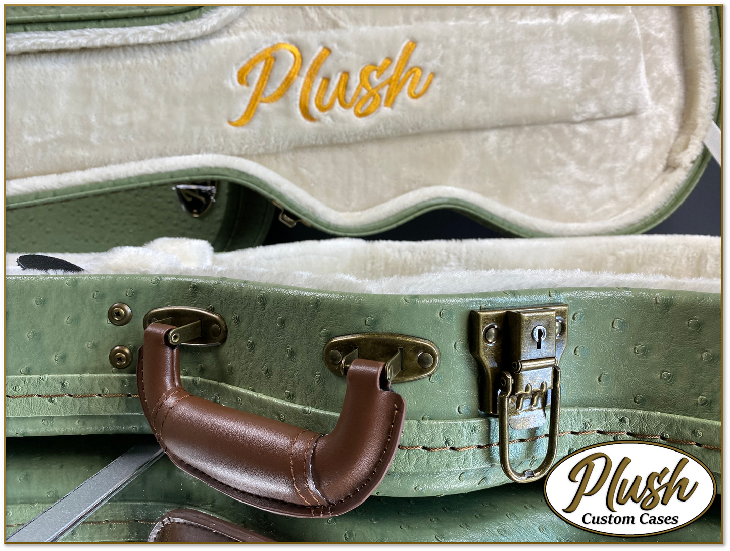 Plush-Paul LP Custom Guitar Case Green Ostrich with Cream Fur