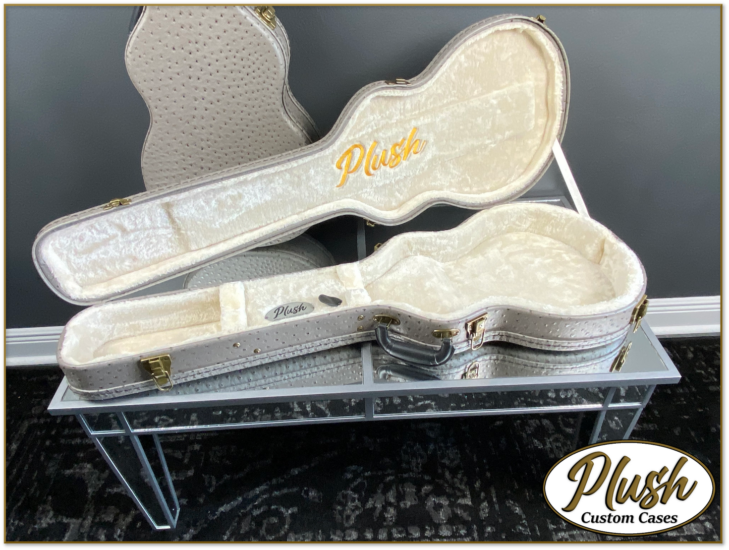 Plush-Paul LP Custom Guitar Case Gray Ostrich with Cream Fur