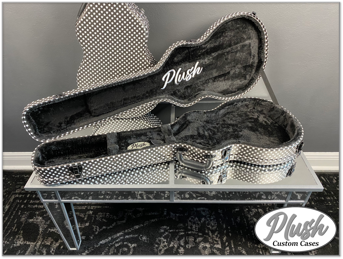 Plush-Paul LP Custom Guitar Case Black and White Stars with Black Fur