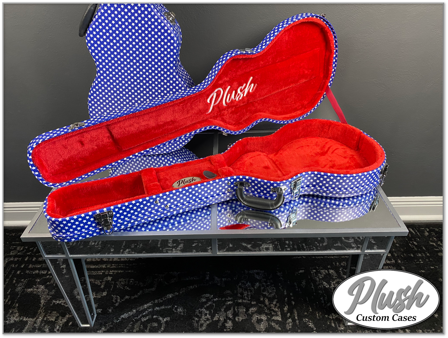 Plush-Paul LP Custom Guitar Case Blue and White Stars with Red Fur
