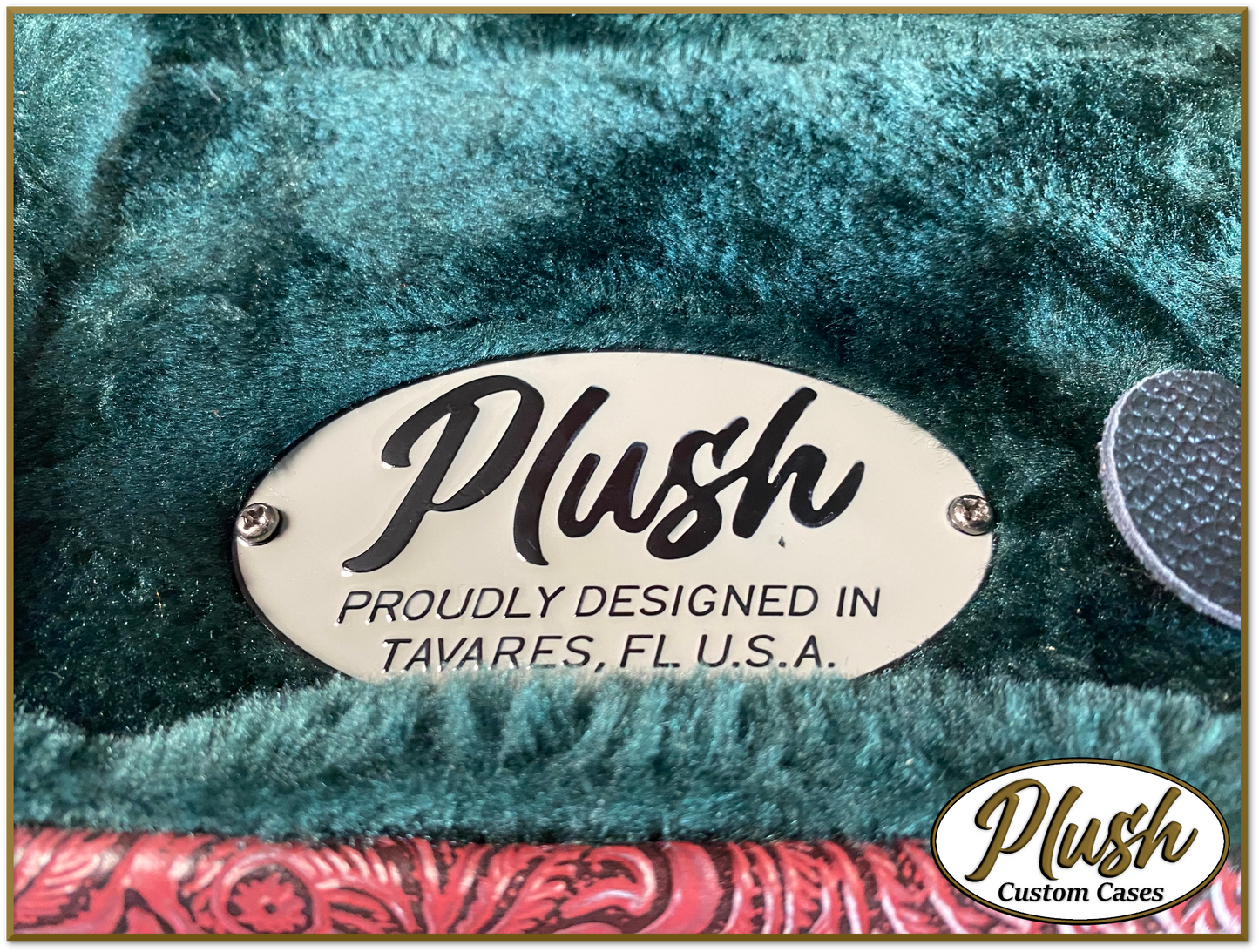 Plush-Paul LP Custom Guitar Case Tooled Leather pattern 11 with Green Fur