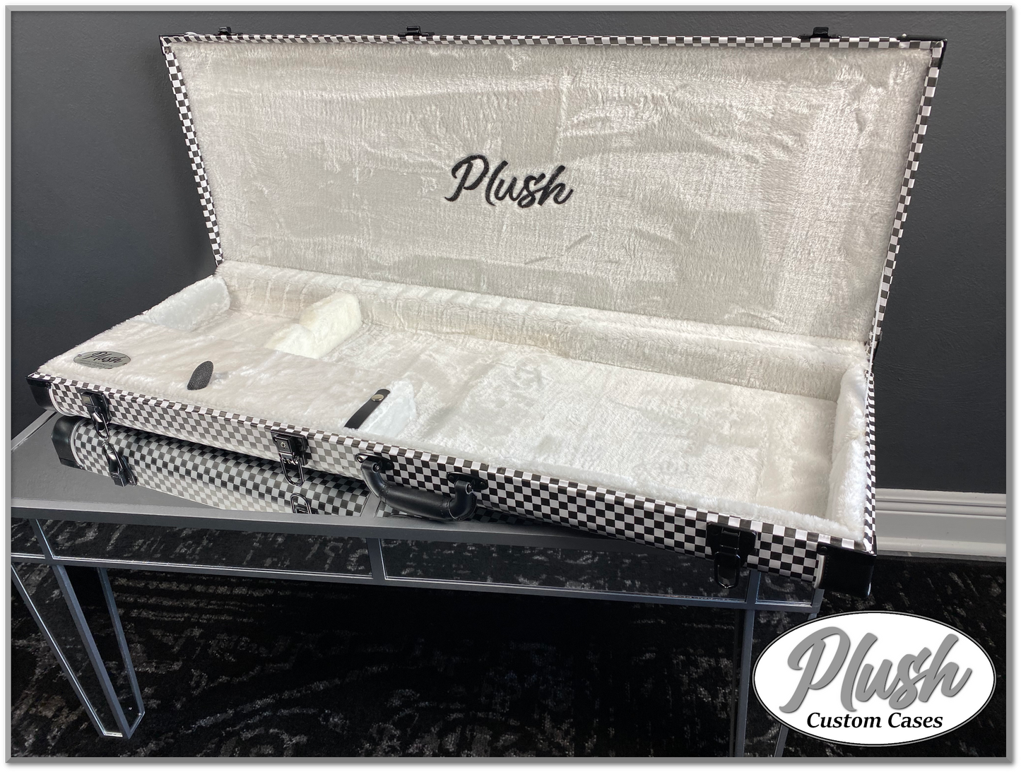 PlushCaster Tele®/Strat® Custom Guitar Case Black & White Checkerboard with White Fur