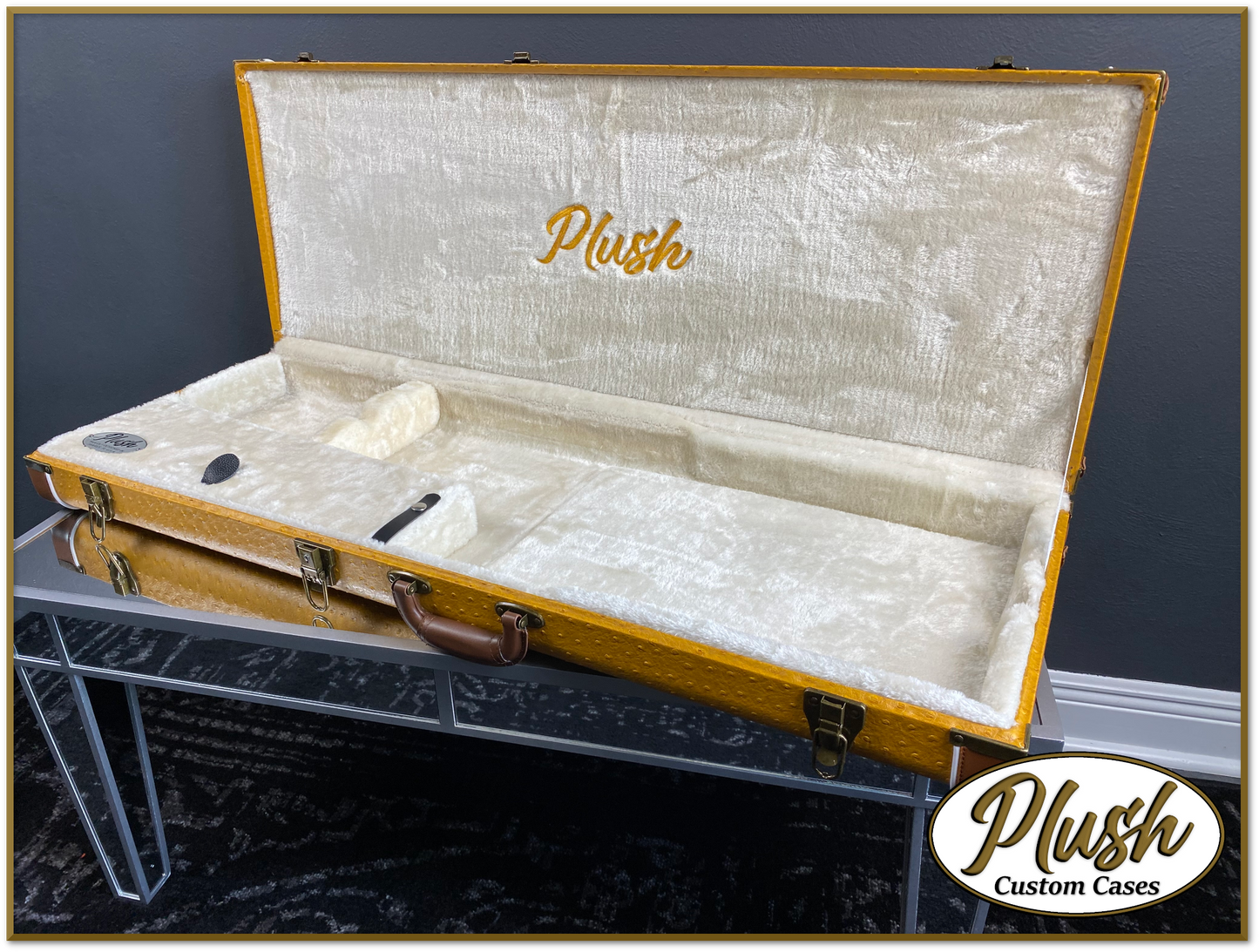 PlushCaster Tele®/Strat® Custom Guitar Case Brown Mustard Ostrich with Cream Fur