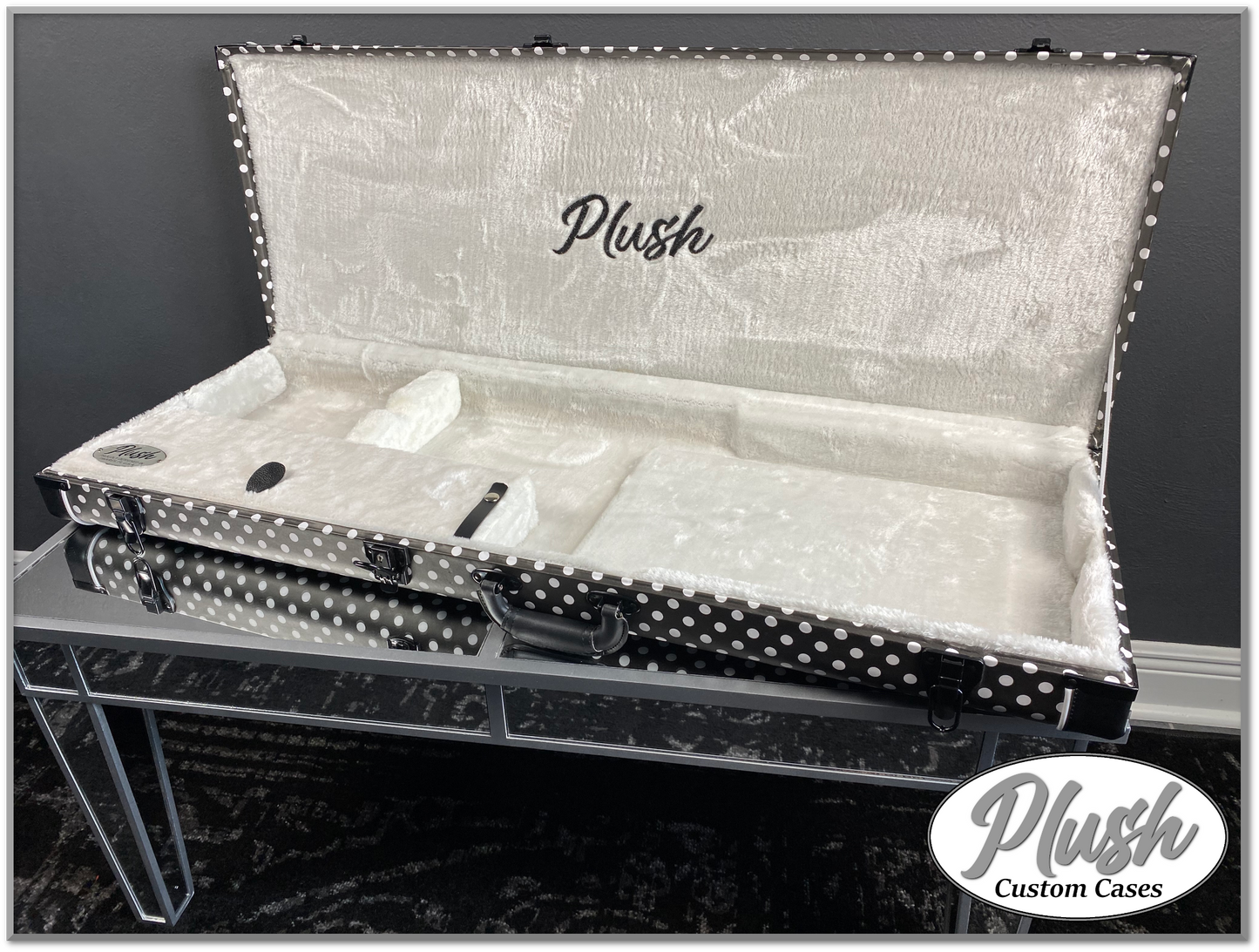 PlushCaster Tele®/Strat® Custom Guitar Case Black & White Polka Dots with White Fur