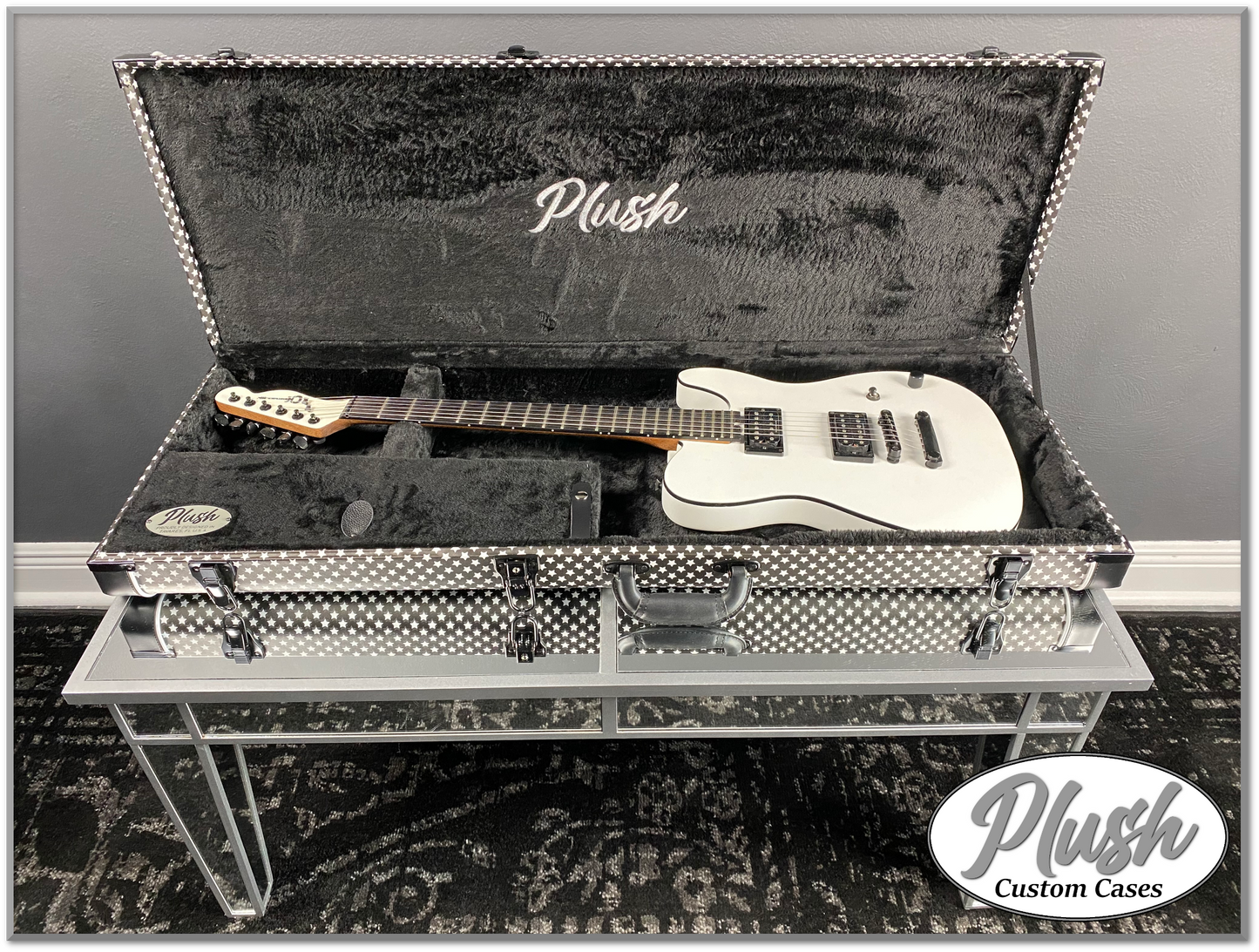 PlushCaster Tele®/Strat® Custom Guitar Case Black & White Stars with Black Fur