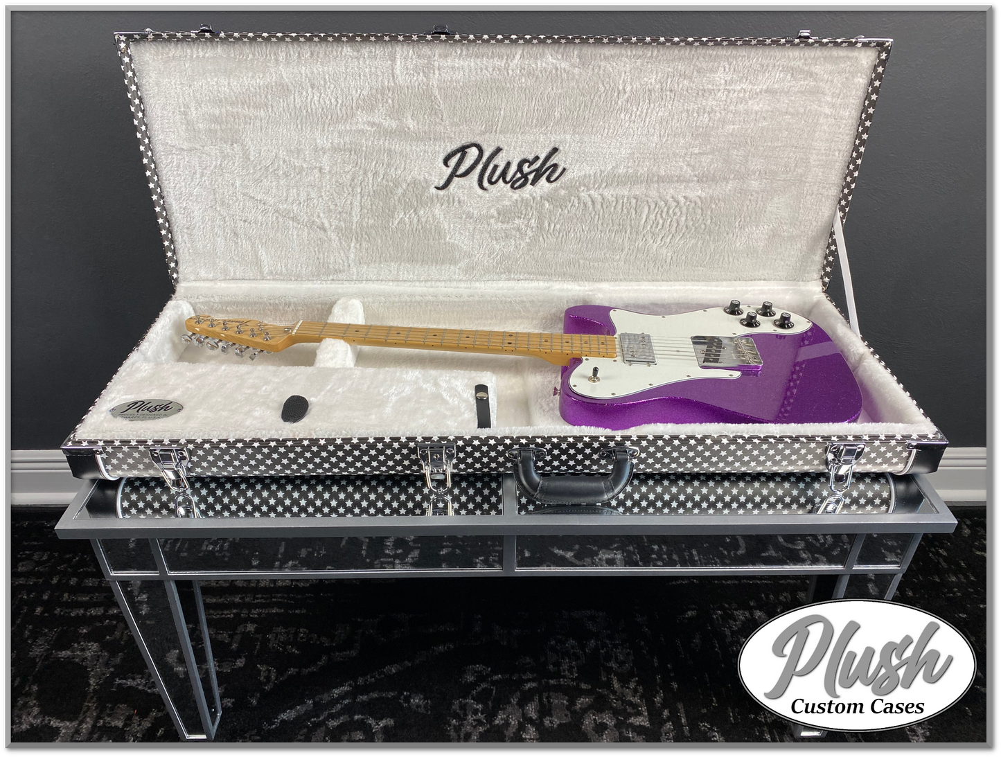 PlushCaster Tele®/Strat® Custom Guitar Case Black & White Stars with White Fur