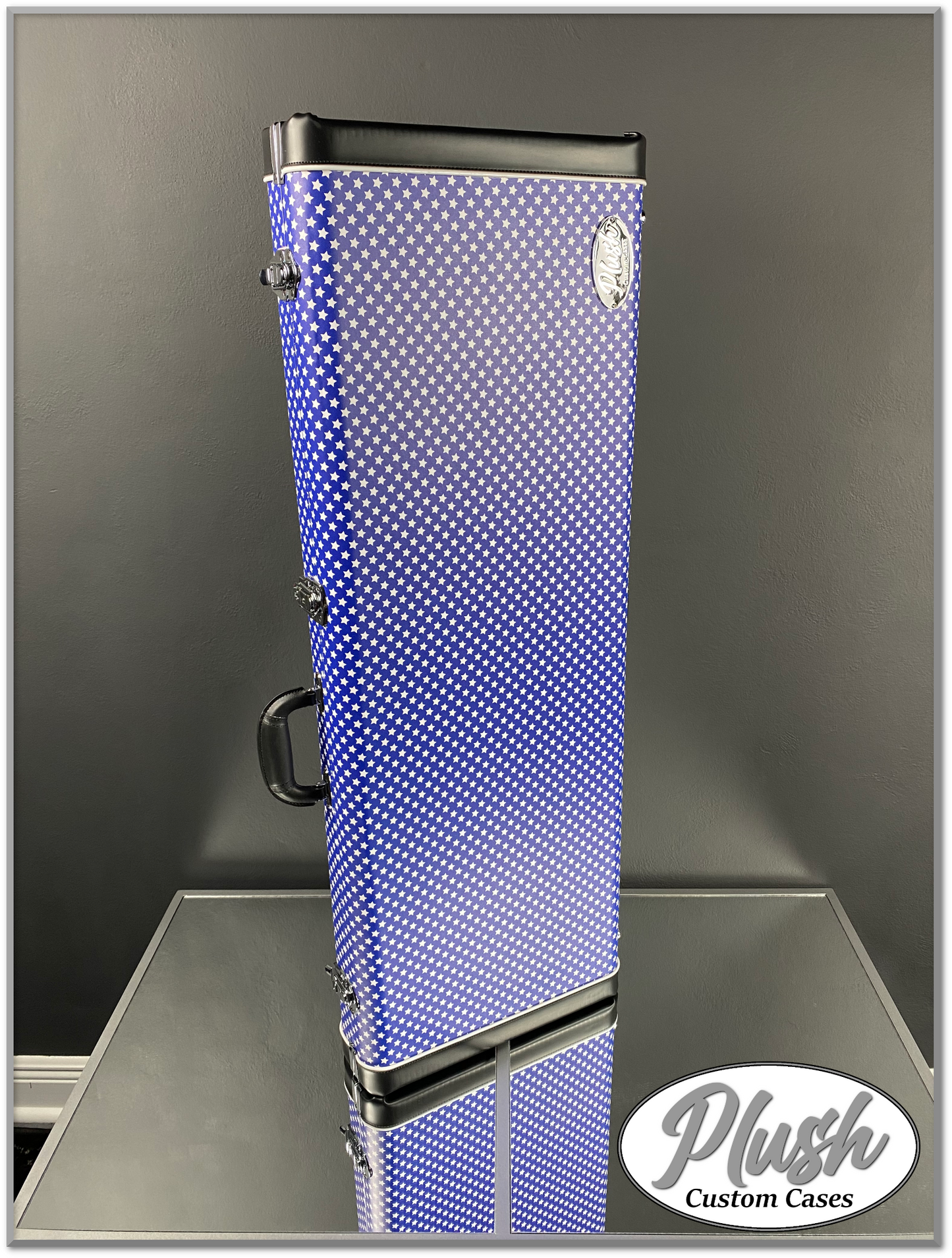 PlushCaster Tele®/Strat® Custom Guitar Case Blue & White Stars with White Fur