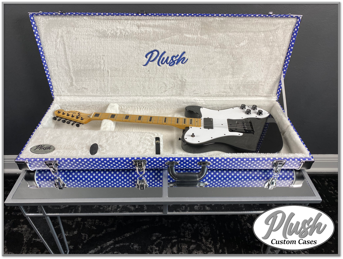 PlushCaster Tele®/Strat® Custom Guitar Case Blue & White Stars with White Fur