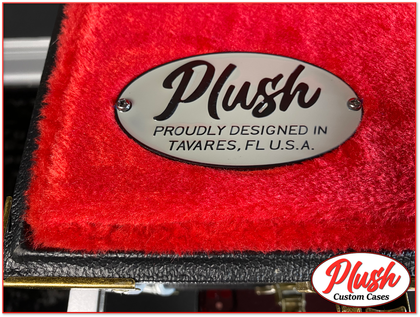 PlushMaster Jazz/Offset Custom Guitar Case Black Tolex with Red Fur