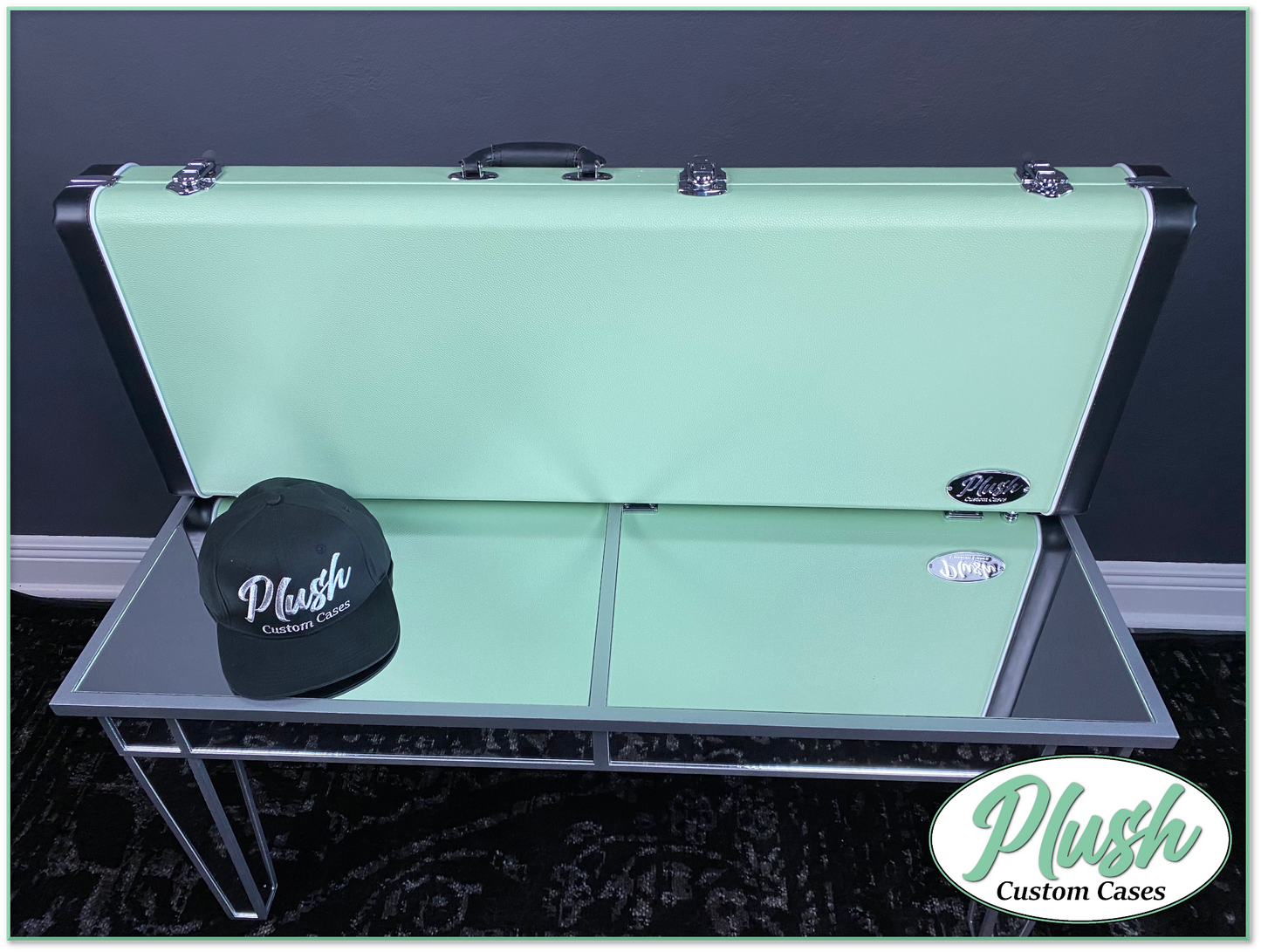 PlushMaster Jazz/Offset Custom Guitar Case Seafoam Green Tolex with Cream Fur
