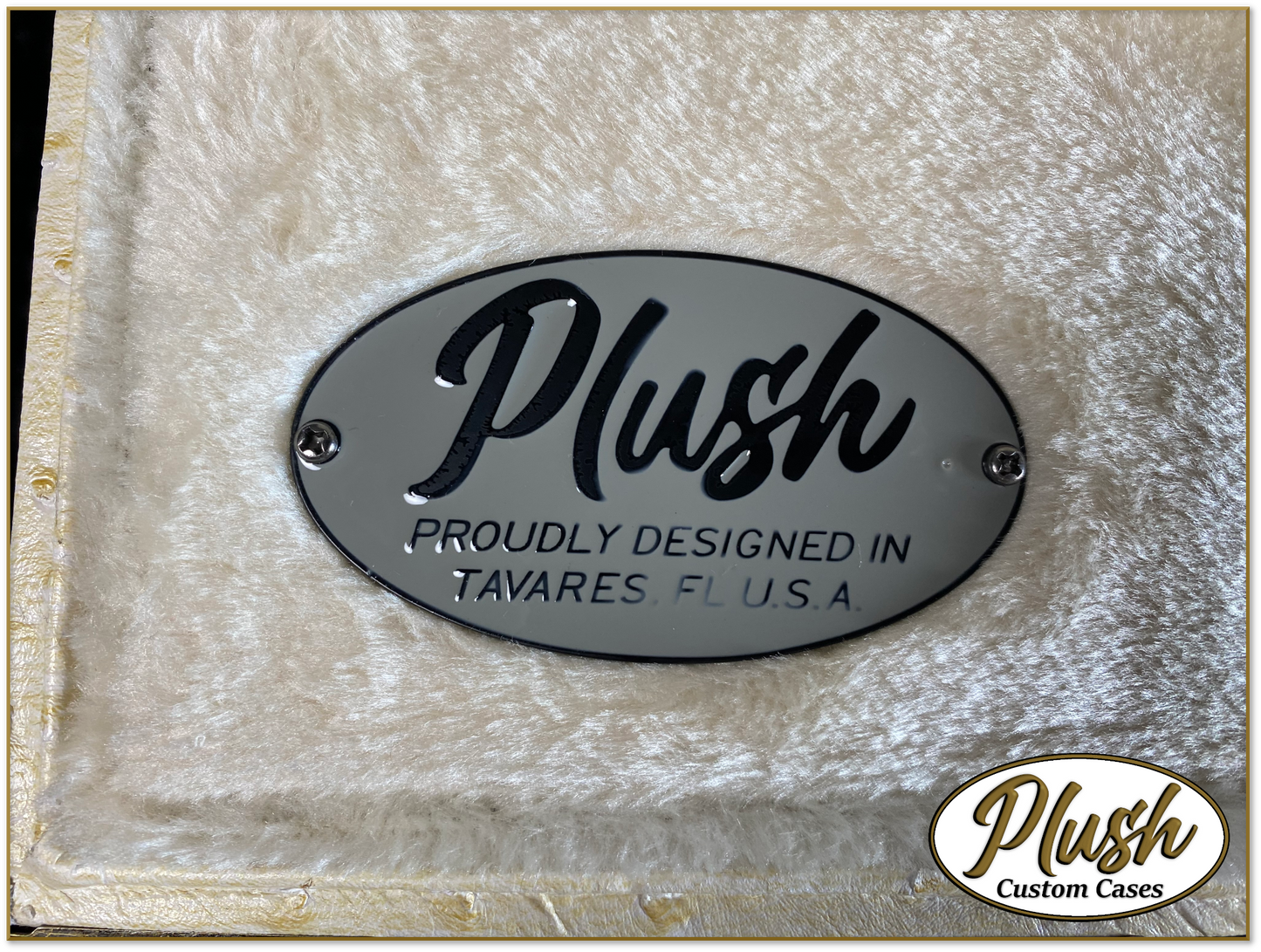 PlushCaster Tele®/Strat® Custom Guitar Case Cream Ostrich with Cream Fur