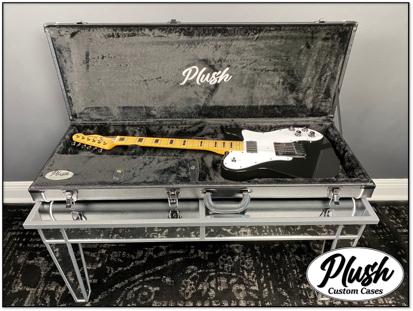 PlushCaster Tele®/Strat® Size Custom Guitar Case Black Tolex with Black Fur