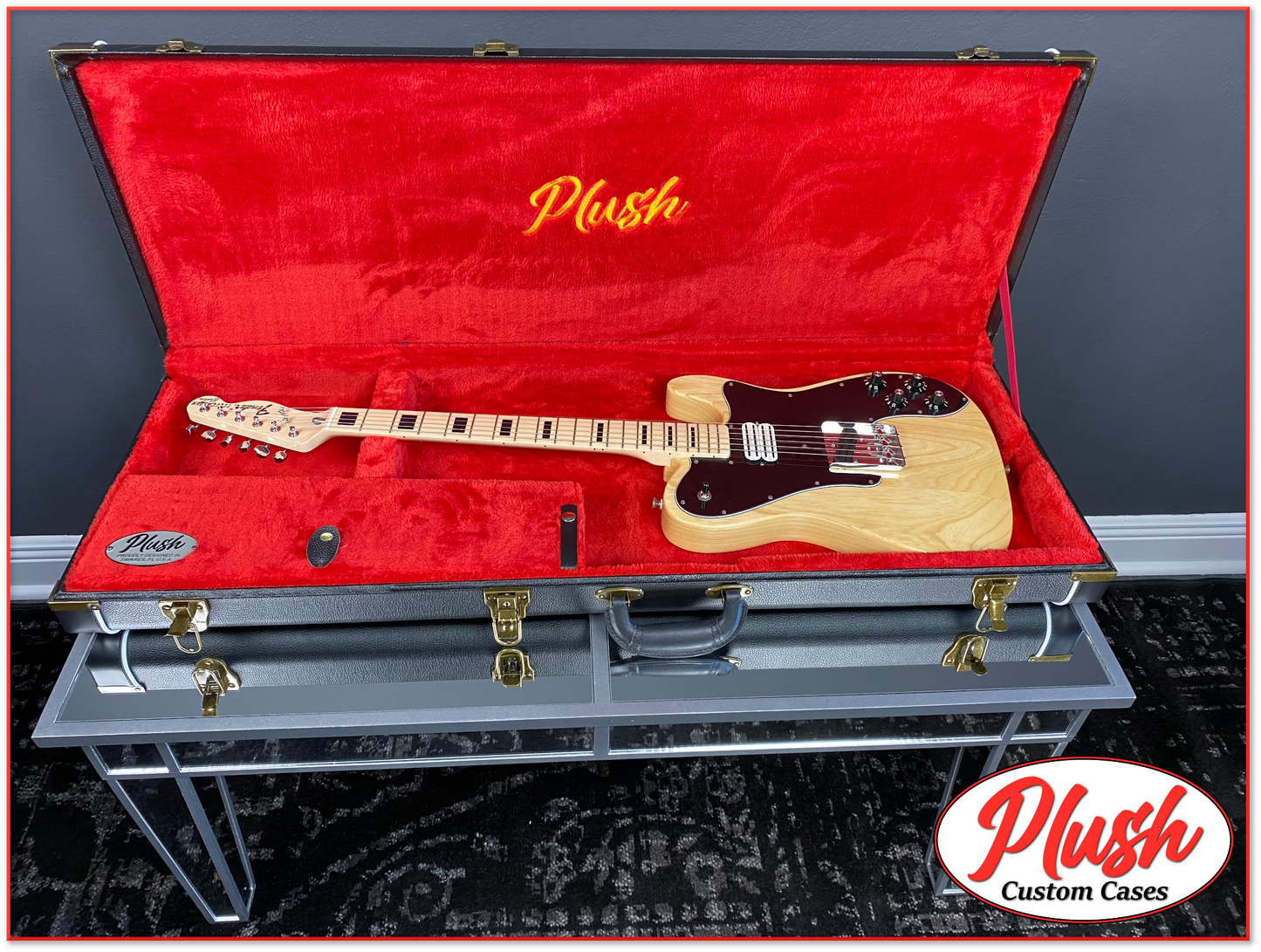PlushCaster Tele®/Strat® Size Custom Guitar Case Black Tolex with Red Fur