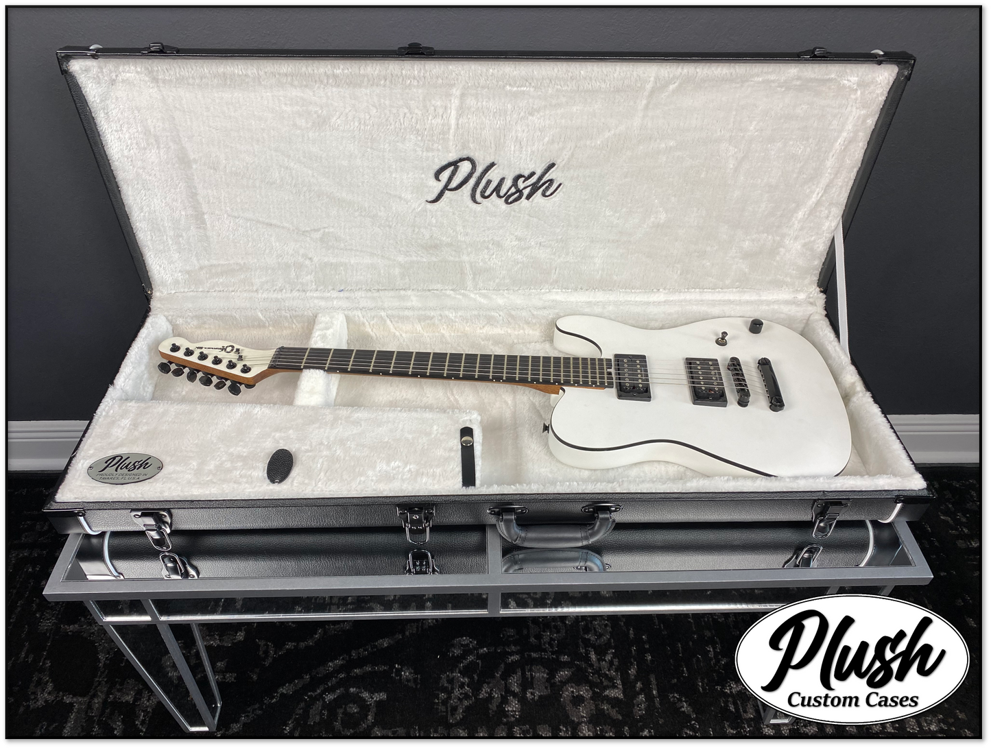 PlushCaster Tele®/Strat® Size Custom Guitar Case Black Tolex with White Fur