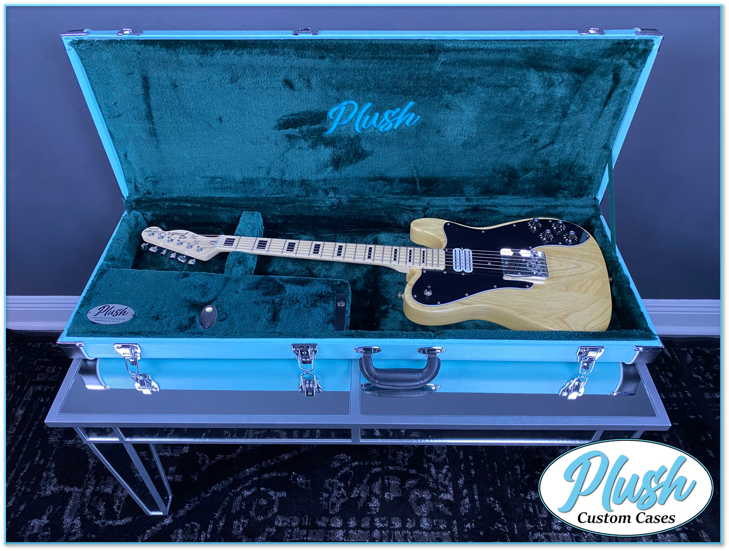 PlushCaster Tele®/Strat® Custom Guitar Case Daylight Blue Tolex with Emerald Green Fur
