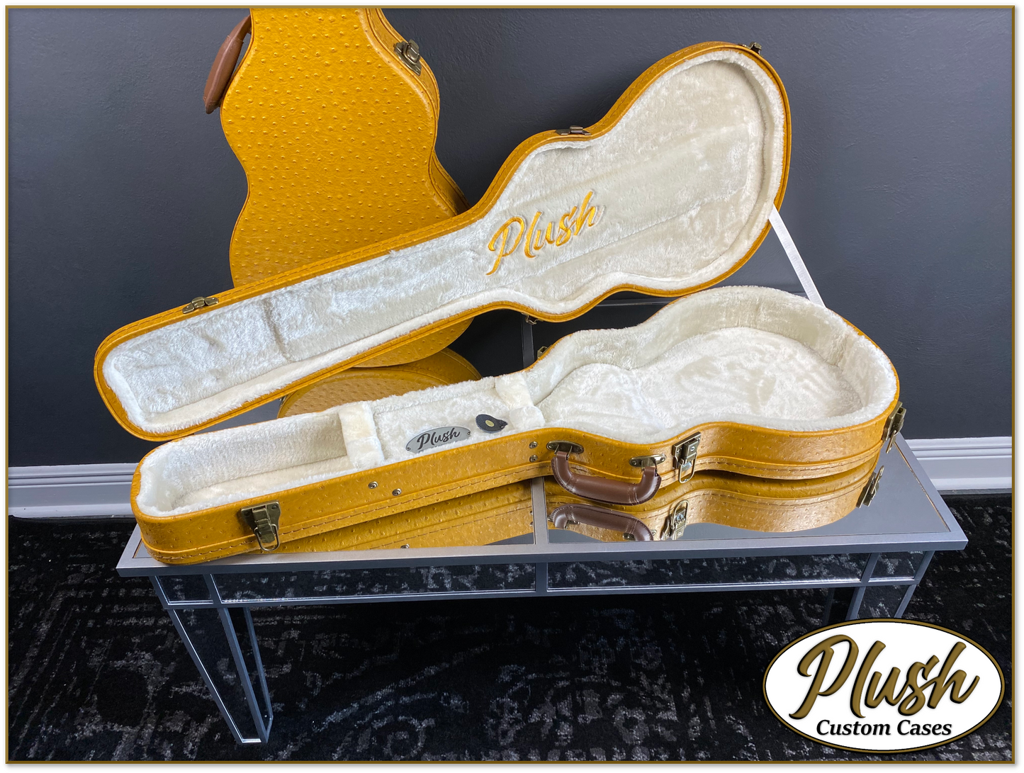 Plush-Paul LP Custom Guitar Case Brown Mustard Ostrich with Cream Fur