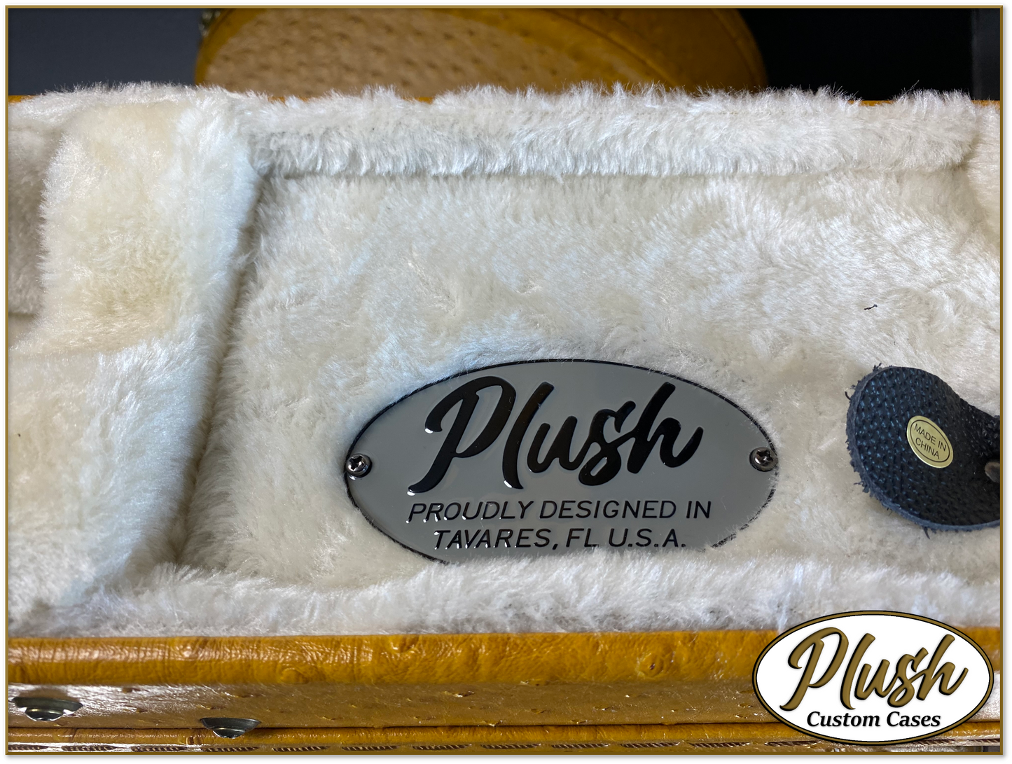 Plush-Paul LP Custom Guitar Case Brown Mustard Ostrich with Cream Fur