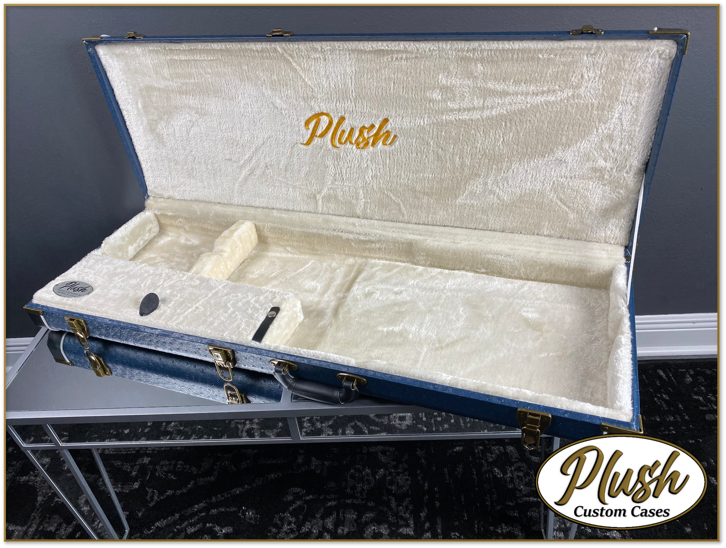 PlushMaster Jazz/Offset size Custom Guitar Case Blue Ostrich with Cream Fur
