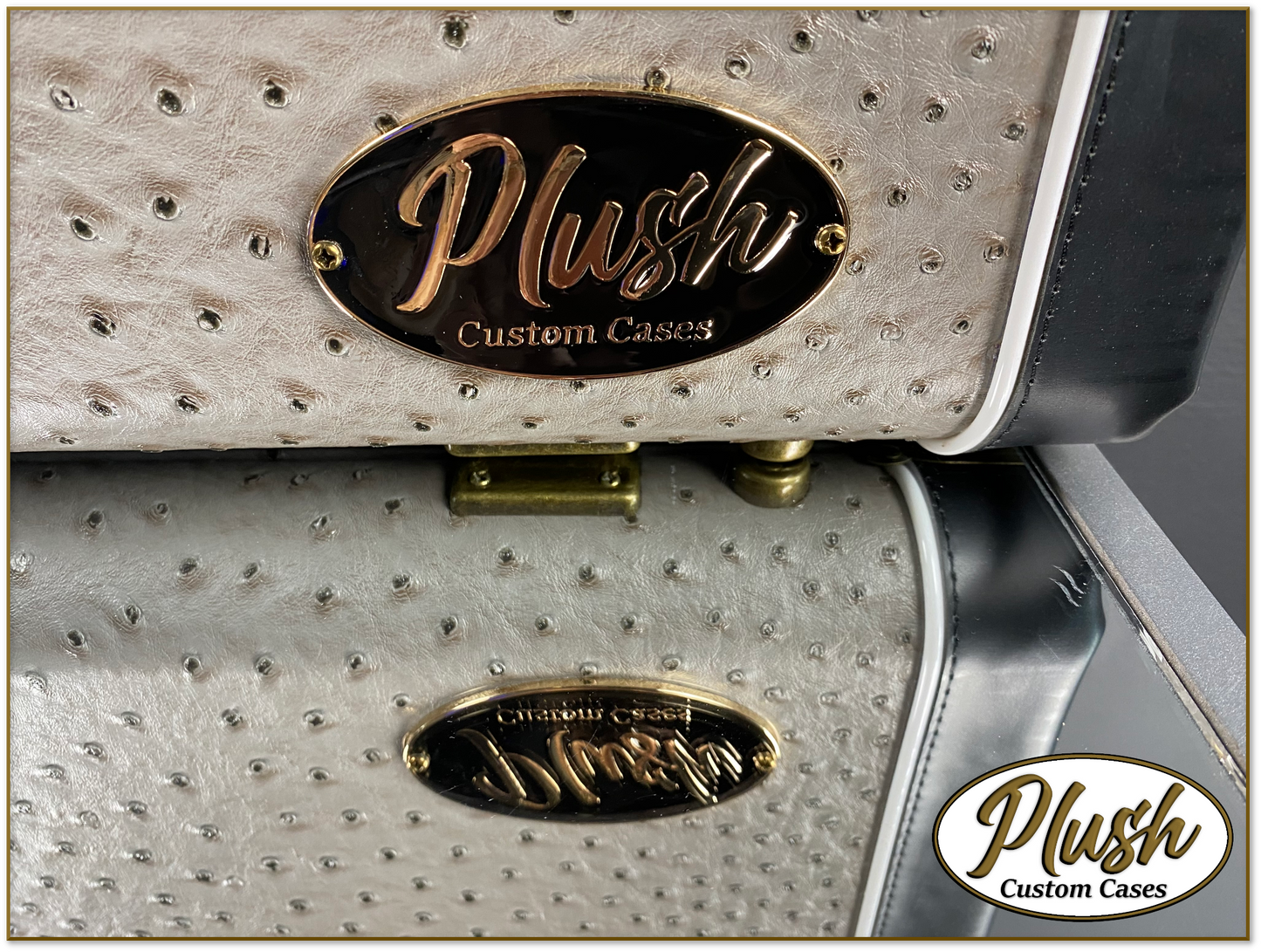 PlushCaster Tele®/Strat® Custom Guitar Case Gray Ostrich with Green Fur