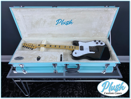 PlushCaster Tele®/Strat® Custom Guitar Case Daylight Blue Tolex with Cream Fur