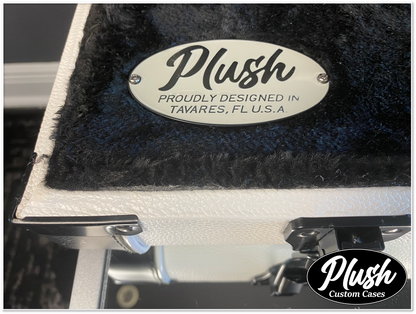 PlushCaster Tele®/Strat® Size Custom Guitar Case White Tolex with Black Fur